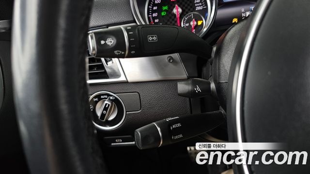 Mercedes-Benz GLE-Class 2018 — photo 35