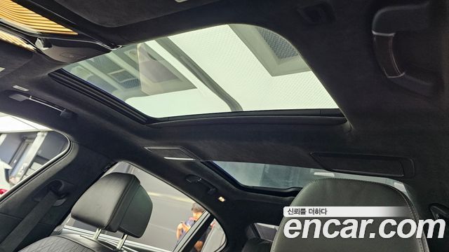 BMW 7-Series 2016 — photo 17