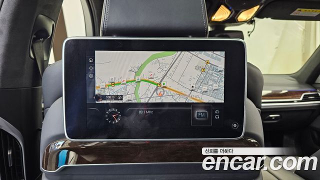 BMW 7-Series 2016 — photo 19