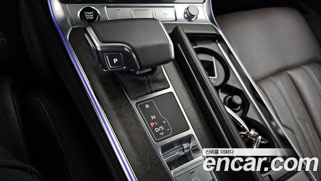 Audi A7 2021 — photo 9