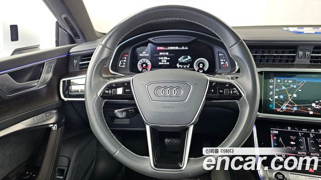 Audi A7 2021 — photo 13