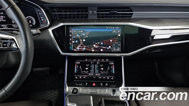Audi A7 2021 — photo 14