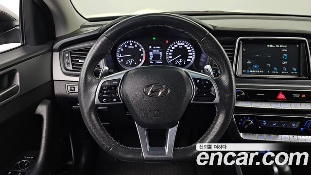 Hyundai Sonata 2018 — photo 19