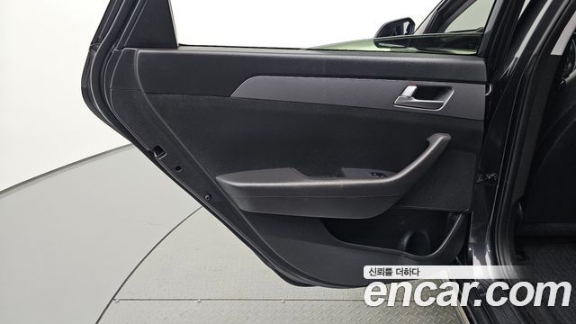 Hyundai Sonata 2018 — photo 15