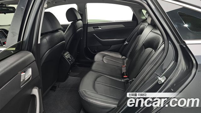 Hyundai Sonata 2018 — photo 16