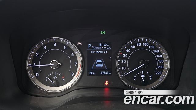 Hyundai Venue 2022 — photo 11