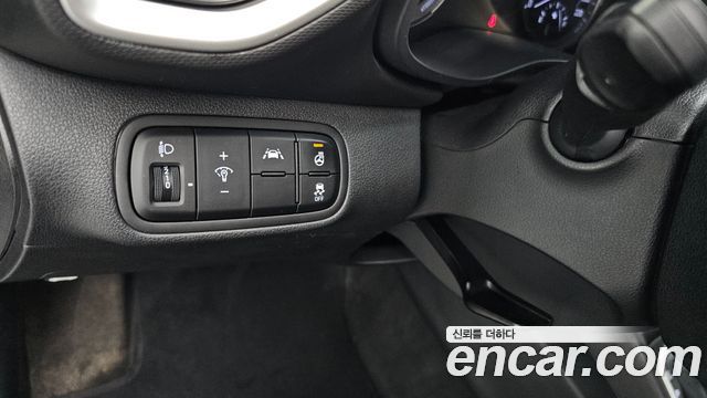 Hyundai Venue 2022 — photo 27