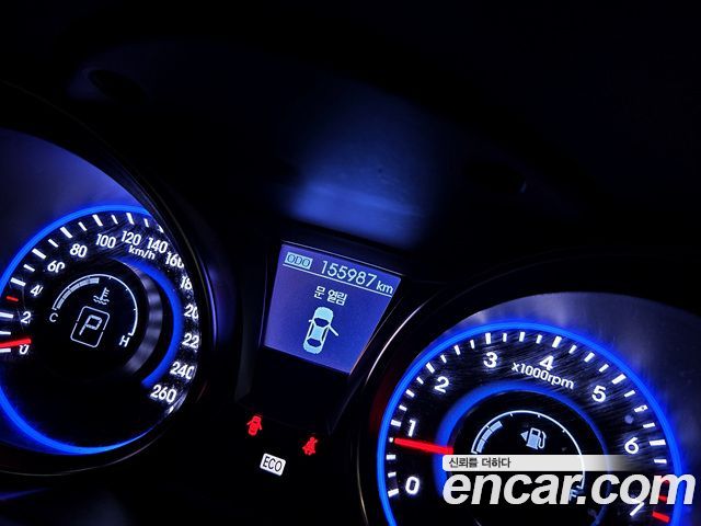 Hyundai Genesis 2012 — photo 8