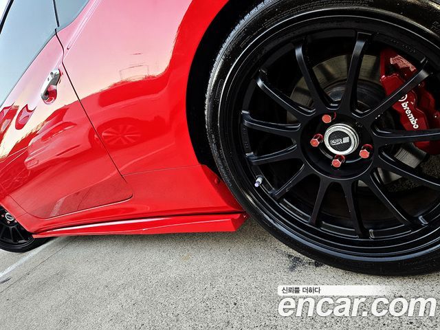 Hyundai Genesis 2012 — photo 16