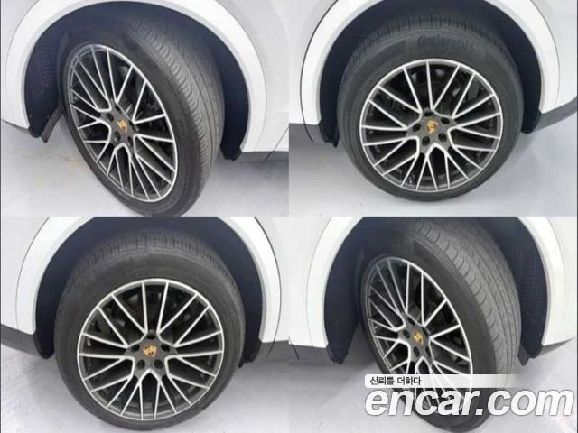 Porsche Cayenne 2023 — photo 18