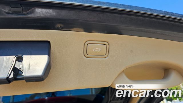 Kia Canival 2017 — photo 20