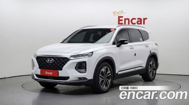 Hyundai Santafe 2019 — photo 1
