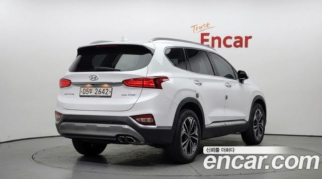 Hyundai Santafe 2019 — photo 2