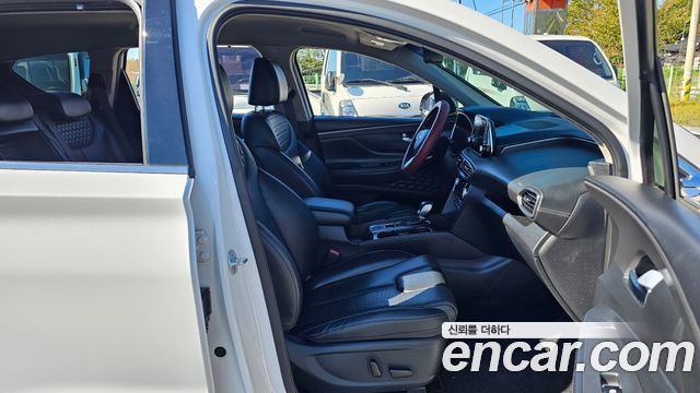 Hyundai Santafe 2019 — photo 11