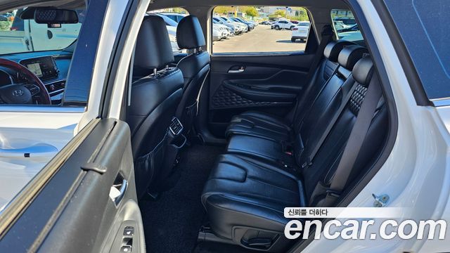 Hyundai Santafe 2019 — photo 12