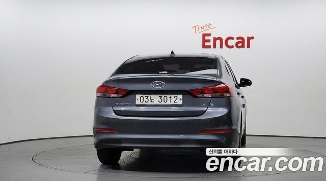 Hyundai AVANTE 2018 — photo 4