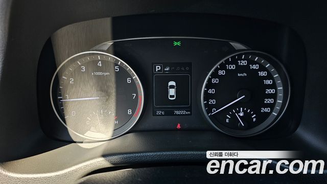Hyundai AVANTE 2018 — photo 8