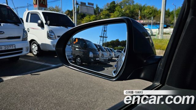 Hyundai AVANTE 2018 — photo 19