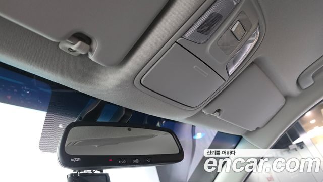 Kia Niro 2018 — photo 25
