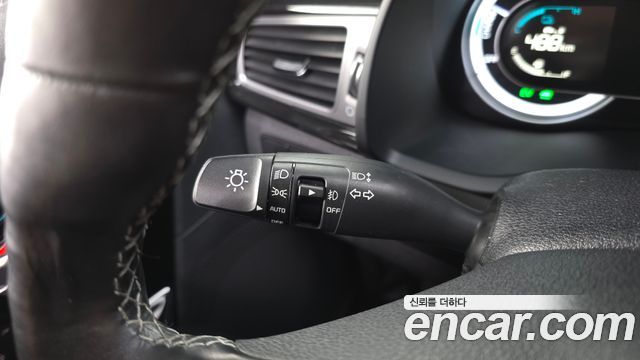 Kia Niro 2018 — photo 27