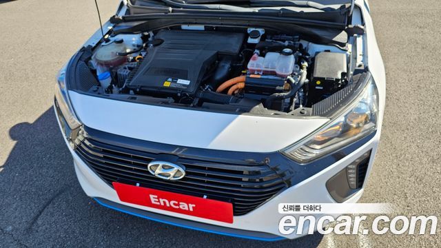 Hyundai Ioniq 2016 — photo 6