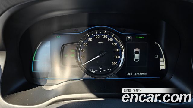 Hyundai Ioniq 2016 — photo 8