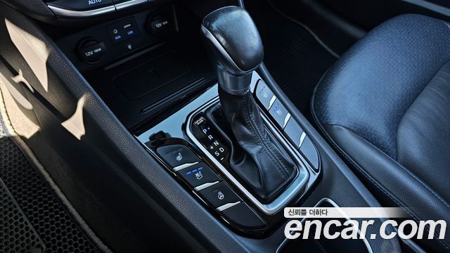Hyundai Ioniq 2016 — photo 9