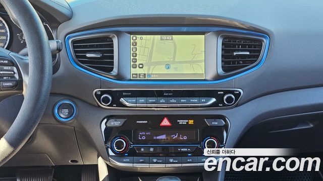 Hyundai Ioniq 2016 — photo 14