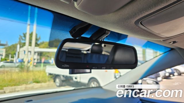 Hyundai Ioniq 2016 — photo 17