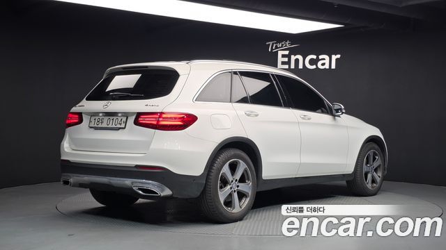 Mercedes-Benz GLC-Class 2017 — photo 2