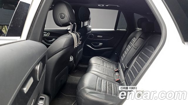 Mercedes-Benz GLC-Class 2017 — photo 11