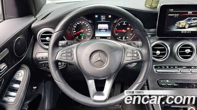Mercedes-Benz GLC-Class 2017 — photo 13