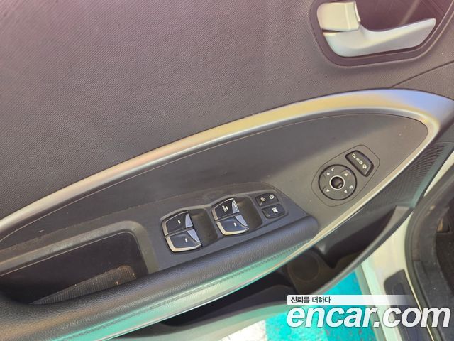 Hyundai Santafe 2016 — photo 10