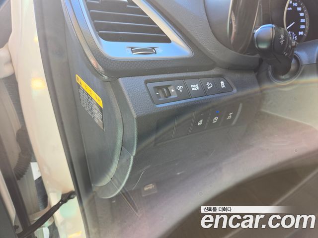 Hyundai Santafe 2016 — photo 11