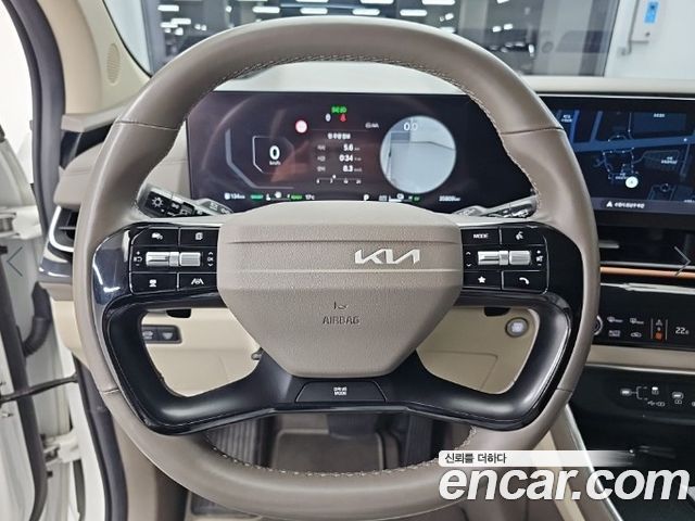 Kia Canival 2025 — photo 9