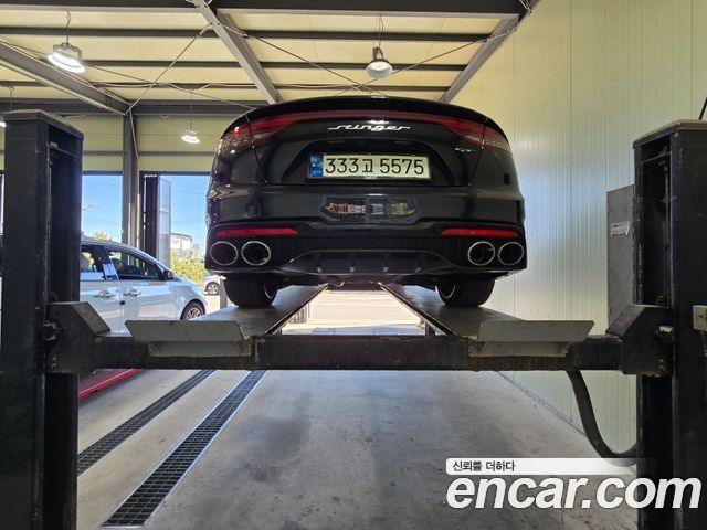 Kia Stinger 2022 — photo 2