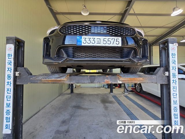 Kia Stinger 2022 — photo 3