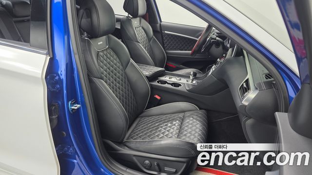 Genesis G70 2019 — photo 17