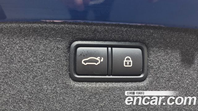 Genesis G70 2019 — photo 23