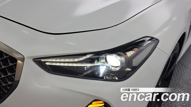 Genesis G70 2019 — photo 8