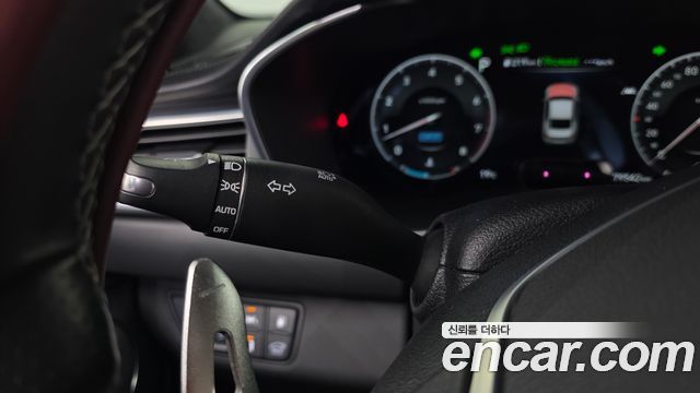 Genesis G70 2019 — photo 28