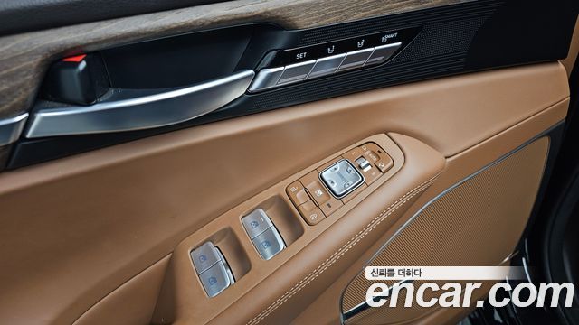 Genesis G90 2021 — photo 24