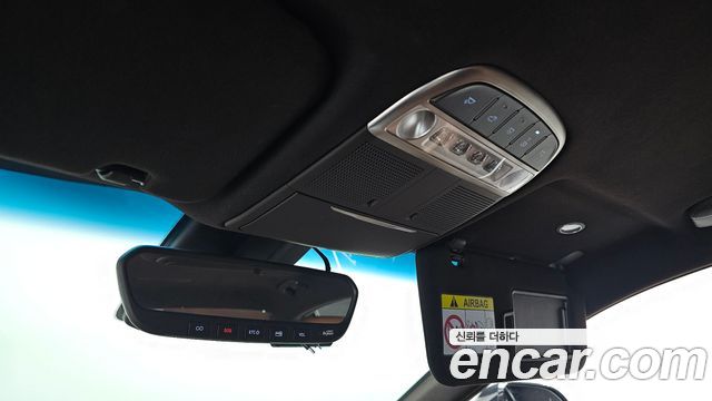 Genesis G90 2021 — photo 27