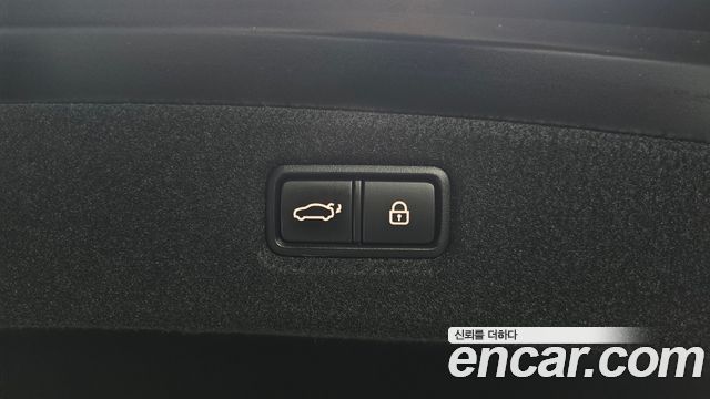 Genesis G90 2021 — photo 32