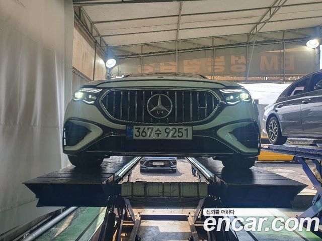 Mercedes-Benz E-Class 2026 — photo 1