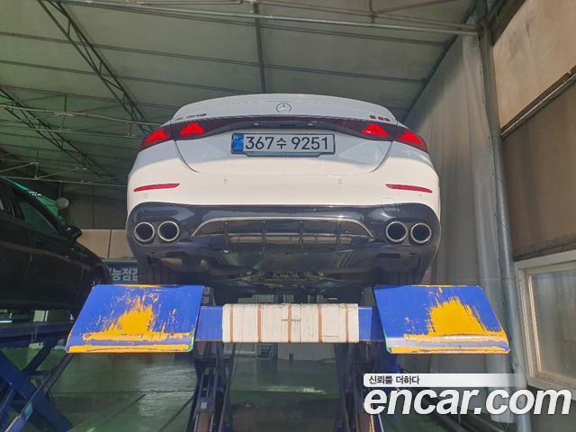 Mercedes-Benz E-Class 2026 — photo 2