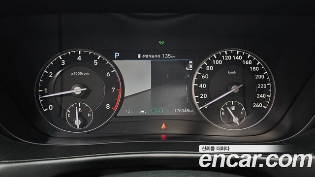 Genesis G90 2019 — photo 11