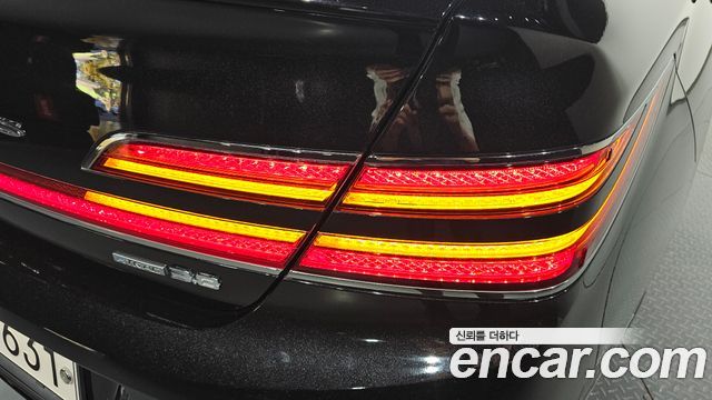 Genesis G90 2019 — photo 9