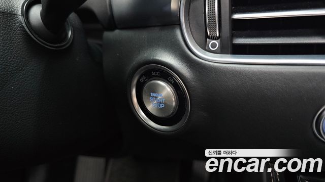 Genesis G90 2019 — photo 35
