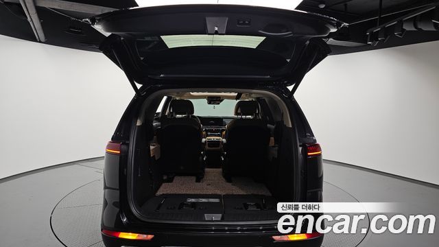 Kia Canival 2021 — photo 26